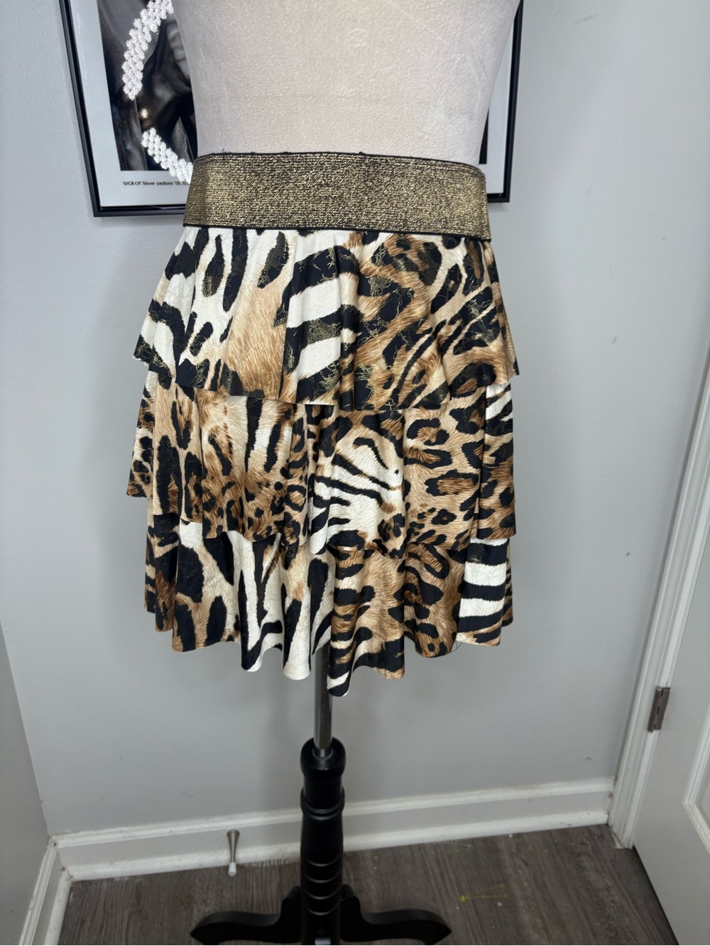 Animal Print Tiered Mini Skirt with Metallic Waistband